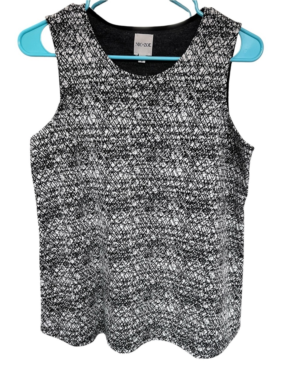 NIC+ZOE Black & White Scribble-Texture Sleeveless Shell